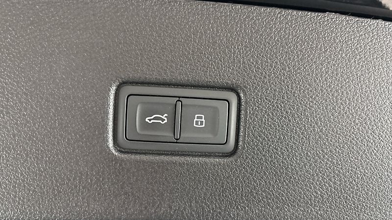 Audi Q5 2.0 40TDI S Tronic Quattro SLi - fotka 21 z 32