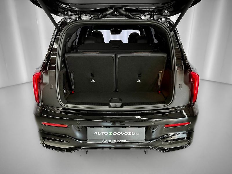 Mercedes-Benz GLB 8G-eDCT 4MATIC AMG, PANORAMA, - fotka 25 z 27