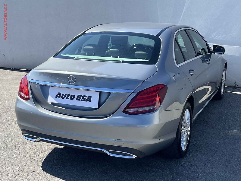 Mercedes-Benz Třídy C (2015) C 180, servis.kniha - fotka 4 z 15