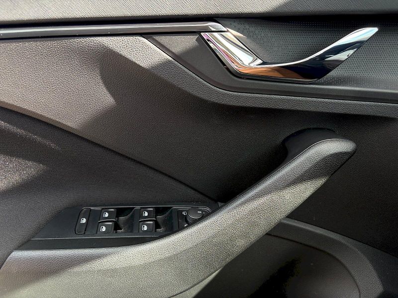 Škoda Kamiq (2025) 1.0 TSI / 85kW / SELECTION - fotka 15 z 34