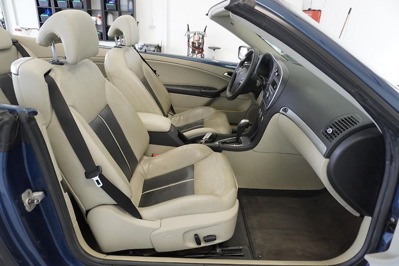 Saab 9-3 9-3 2,0T AUT. - fotka 26 z 34