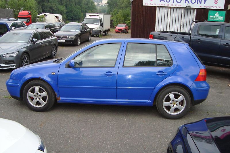 Volkswagen Golf (1998) 1.9 TDi,81 kw - fotka 4 z 35