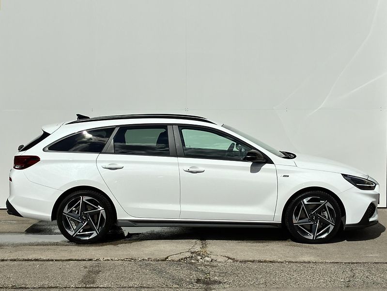 Hyundai i30 1.5 T-GDI 103kW DCT N-Line - fotka 3 z 18