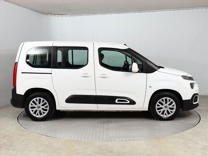 Citroën Berlingo (2020) Feel 1.5 BlueHDi, 5Míst, ČR - fotka 6 z 15