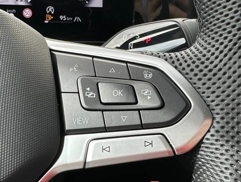 Volkswagen Tiguan - fotka 14 z 18