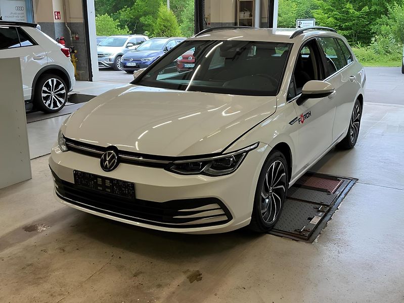 Volkswagen Golf 2.0TDI DSG 110kW Style DPH  - fotografie inzerátu