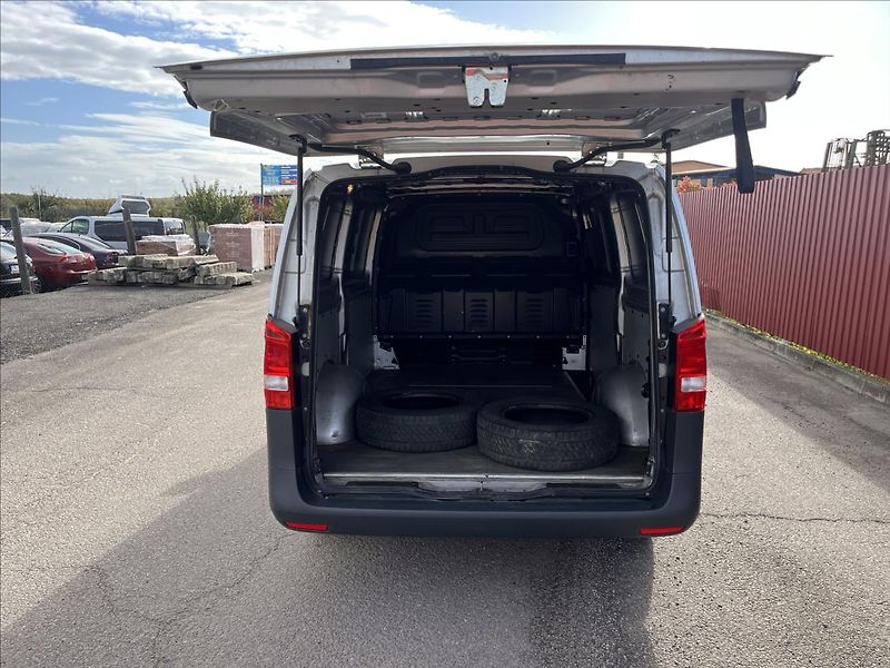 Mercedes-Benz Vito 1,8 110CDi LONG KLIMA ČR1M DPH - fotka 25 z 36