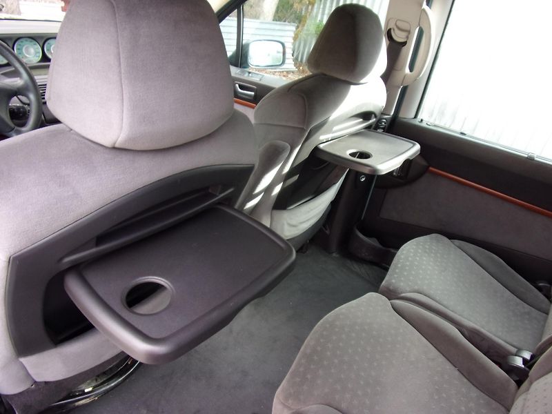 Citroën C8 (2003) 2.2HDi 94kW 278000KM 7MÍST - fotka 18 z 24