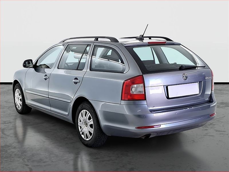 Škoda Octavia (2012) 1.6 TDI, Navi, Tempomat - fotka 4 z 16