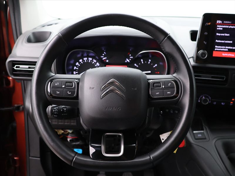 Citroën Berlingo 1.5 HDi 75kW CZ Feel 1.Maj - fotka 17 z 36
