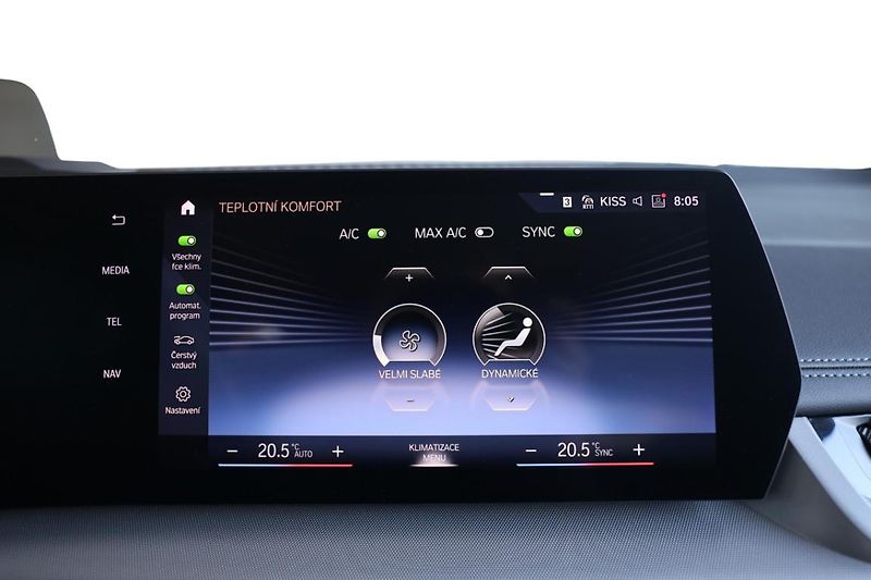 BMW Řada 2 218i Active Tourer - fotka 15 z 23