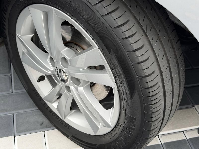 Škoda Fabia (2022) 1.0 Tsi 70 kw - fotka 12 z 22