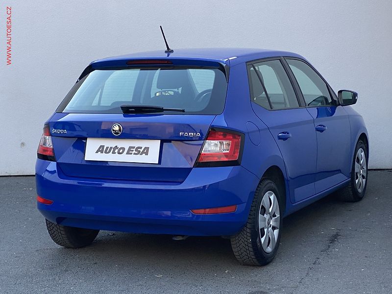 Škoda Fabia (2019) 1.0 TSi, 1.maj,ČR, Active - fotka 4 z 16