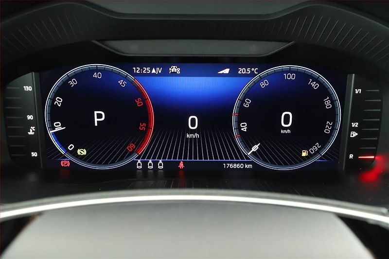 Škoda Karoq (2022) Sportline 2.0 TDI - fotka 8 z 23