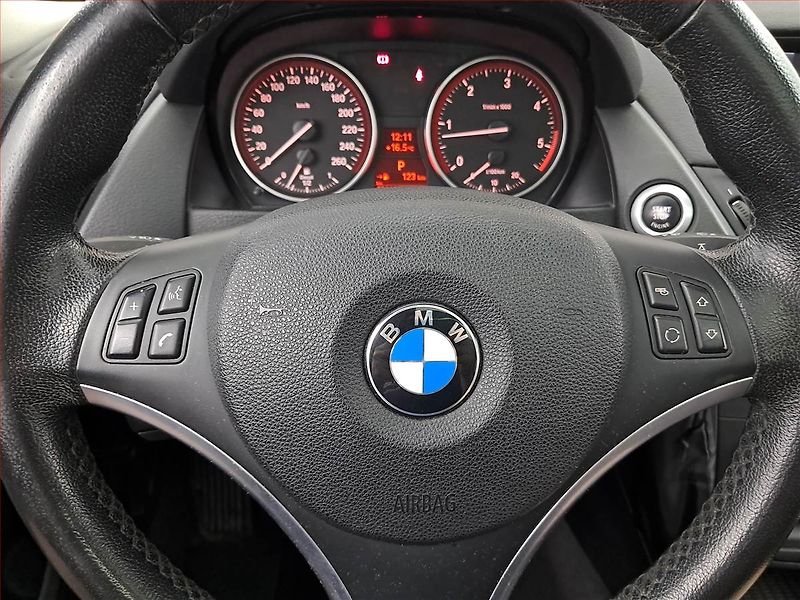BMW X1 (2012) xDrive23d, 4X4, Automat, Navi - fotka 18 z 20