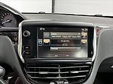 Peugeot 2008 1,2 i 60kW PureTech, ČR,1.maj - náhled 23