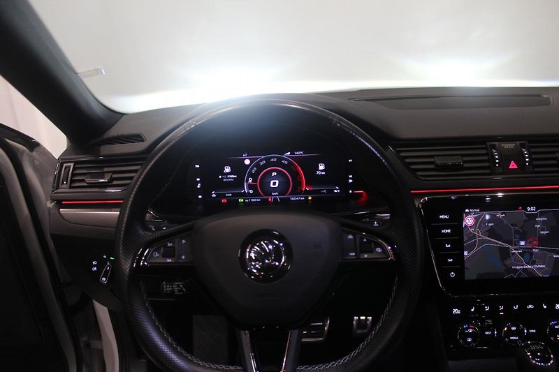 Škoda Superb (2020) 2.0TDI DSG SportLine Display - fotka 34 z 35