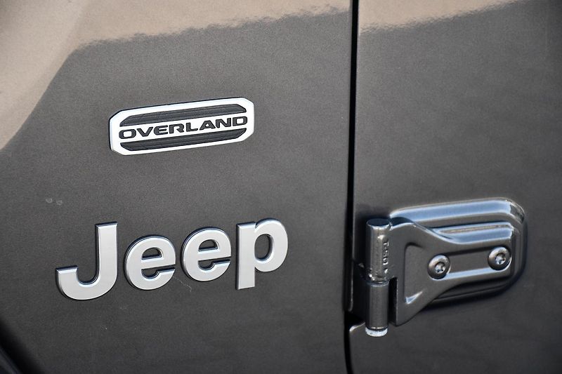 Jeep Wrangler 2.2CRD UNLIMITED REZERVACE - fotka 48 z 51