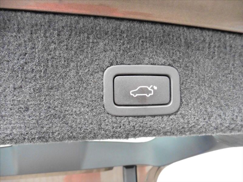 Volvo XC70 2,4 D Summum AWD, Navi... - fotka 15 z 16