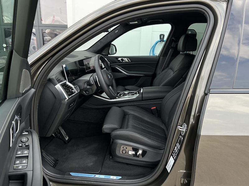 BMW X5 xDrive40d M-Sport - fotka 7 z 33