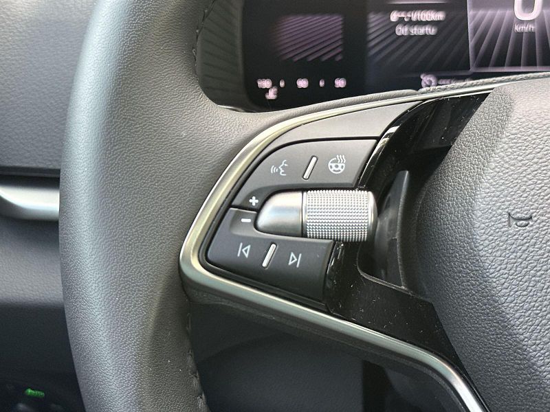 Škoda Karoq (2024) 1.5 TSI Selection - fotka 16 z 32