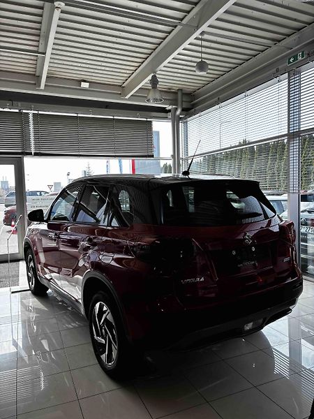 Suzuki Vitara (2026)  1,4 BoosterJet Elegance AT  - fotka 2 z 4