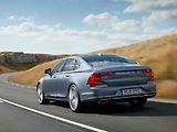 Volvo S90.