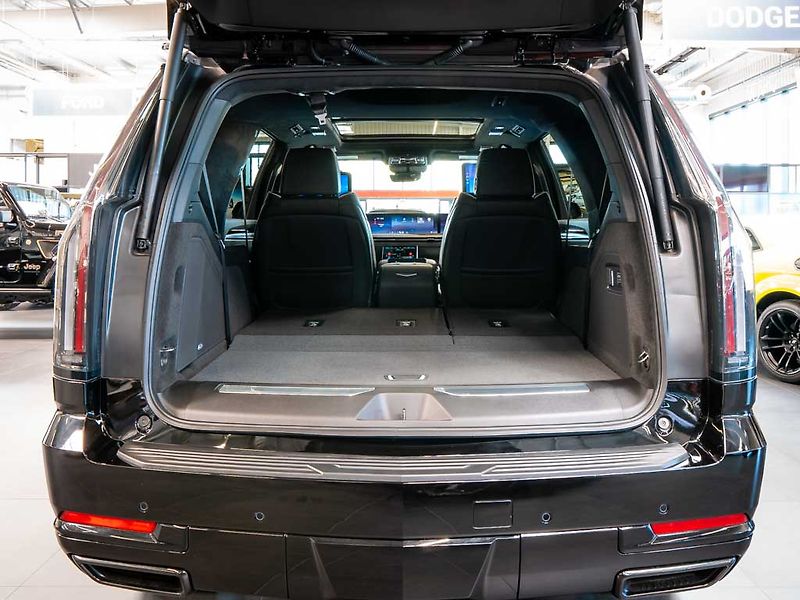 Cadillac Escalade (2026) 6.2 V8 Sport Platinum 2026 - fotka 7 z 46