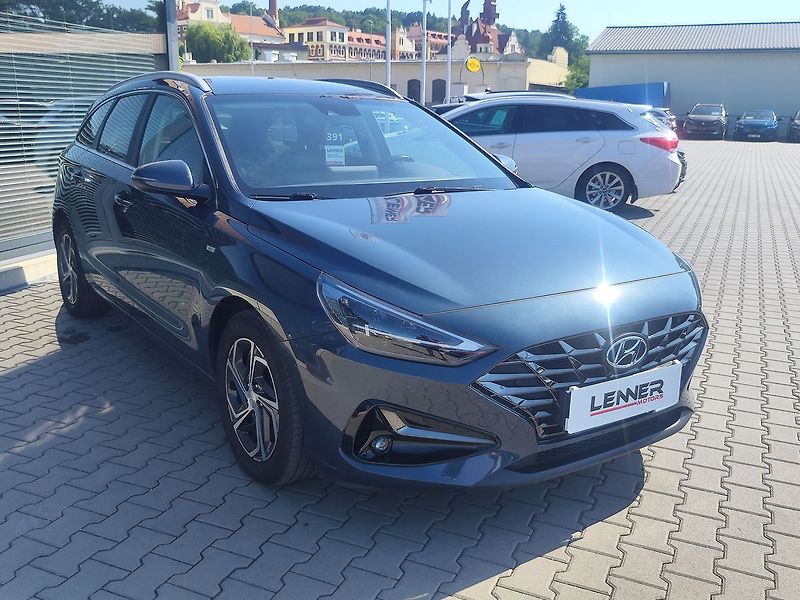 Hyundai i30 1.5 T-GDI/117kW Smart Navi - fotka 3 z 34