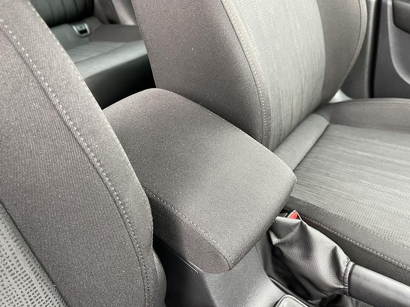 Škoda Octavia 1.6 TDi 85kW Dsg STYLE+ DPH ČR - fotka 31 z 39