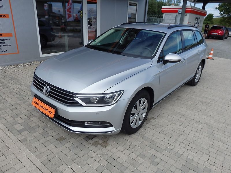 Volkswagen Passat 2.0 TDI 110 kW NAVI, 1.MAJITEL - fotka 2 z 21