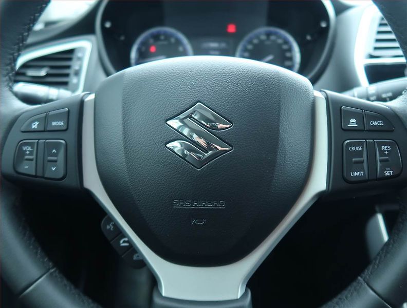 Suzuki SX4 S-Cross (2018) 1.4 BoosterJet, 4X4, ČR,1.maj - fotka 16 z 17