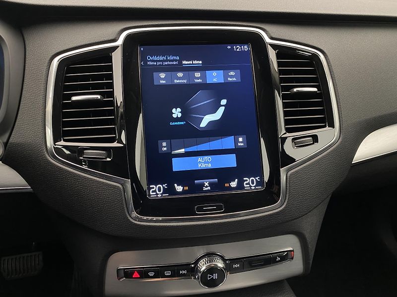 Volvo XC90 D5 AWD MOMENTUM AUT REZERVACE - fotka 40 z 46