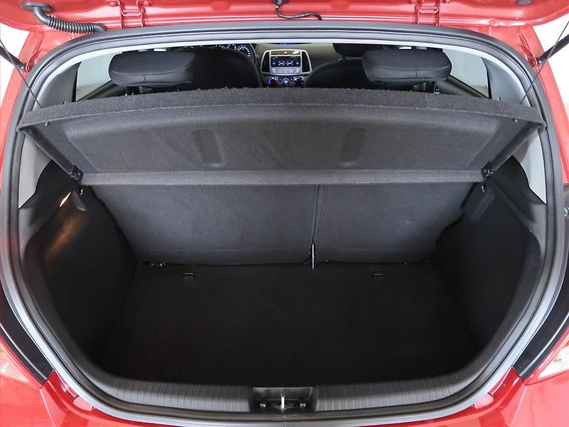 Hyundai i20 (2014) 1.2, Serv.kniha, Tempomat - fotka 13 z 14
