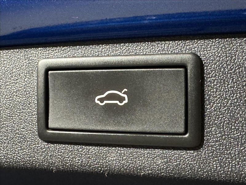 Škoda Enyaq 80 Sportline LED Matrix Assist - fotka 14 z 47