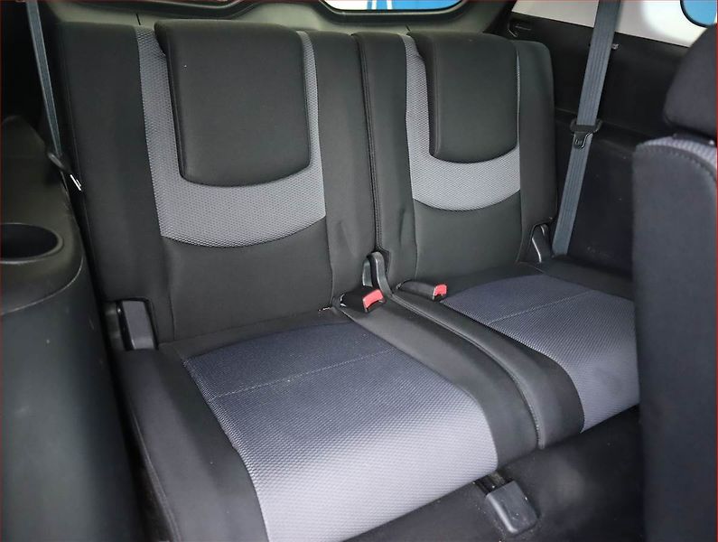 Mazda 5 (2005) 1.8, 7 míst, po STK - fotka 16 z 16