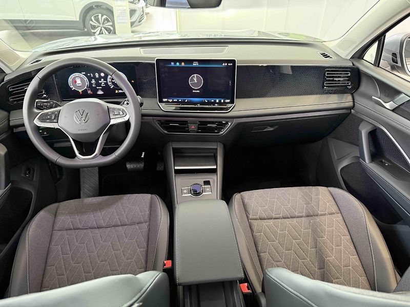 Volkswagen Tiguan (2026) People 1,5 eTSI 96 kW mHEV - fotka 7 z 7