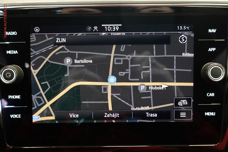 Volkswagen Passat (2019) 2.0 TDi, DSG, LED, kamera - fotka 20 z 24