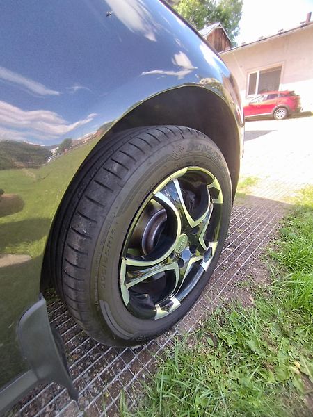 Volkswagen Passat (2005) - fotka 5 z 23