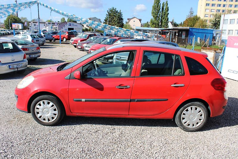 Renault Clio (2008) 1,2i KLIMA EL.OKNA TEMPOMAT - fotka 4 z 16