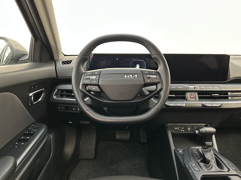 Kia K4 1.6 T-GDi EXCLUSIVE 110 KW (20 - fotka 5 z 32