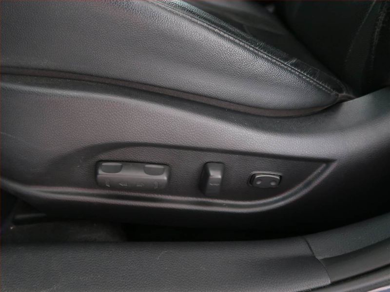 Hyundai i40 (2018) 1.7 CRDi, Automat, Navi - fotka 20 z 23