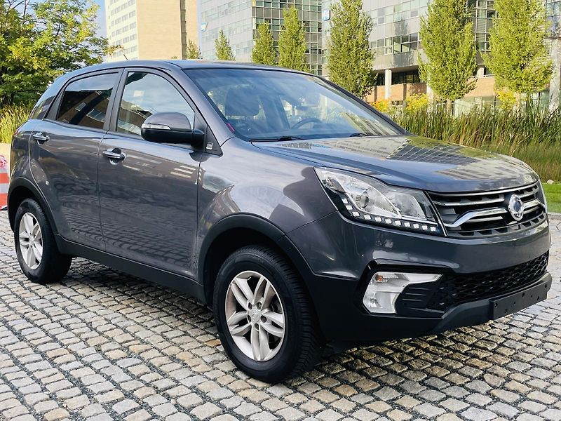 SsangYong Korando 2.0i MAN 1.MAJ SERVISKA TAŽNÉ - fotka 9 z 41