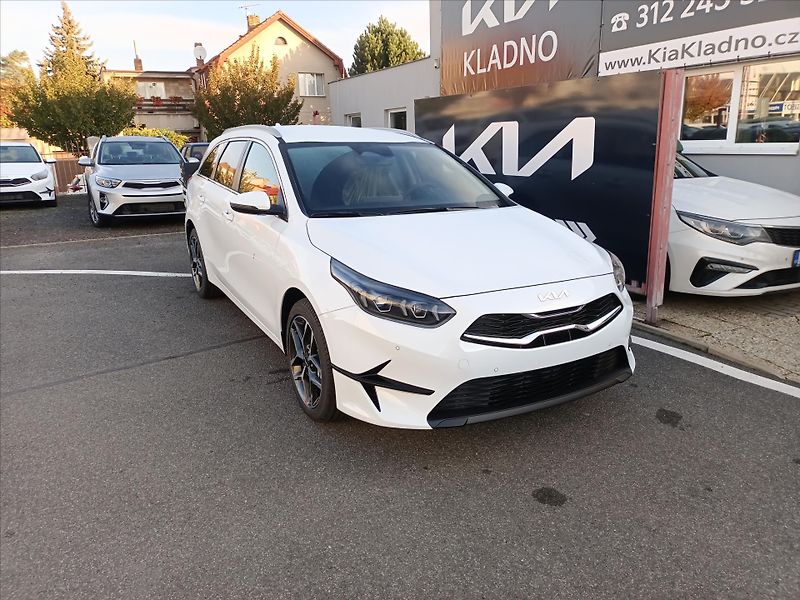 Kia Ceed 1,5 T-GDI SW TOP+Business - fotka 6 z 6