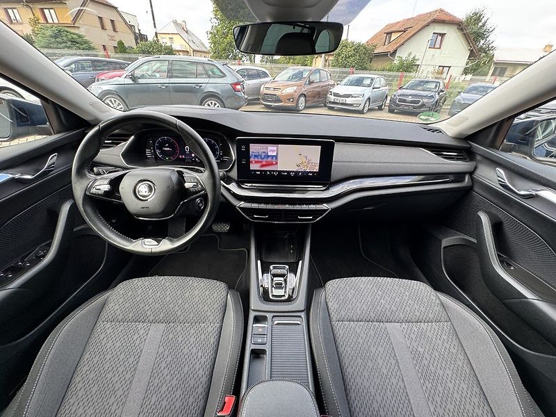 Škoda Octavia (2023) 2.0TDi DSG Ad.LED Webasto - fotka 6 z 50