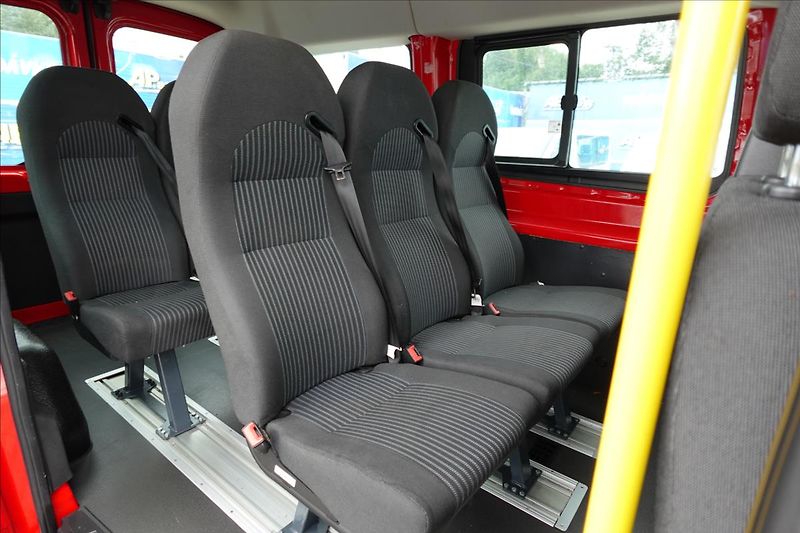 Ford Transit 2,2 TDCi  L2H2 9MÍST BUS KLIMA - fotka 22 z 38