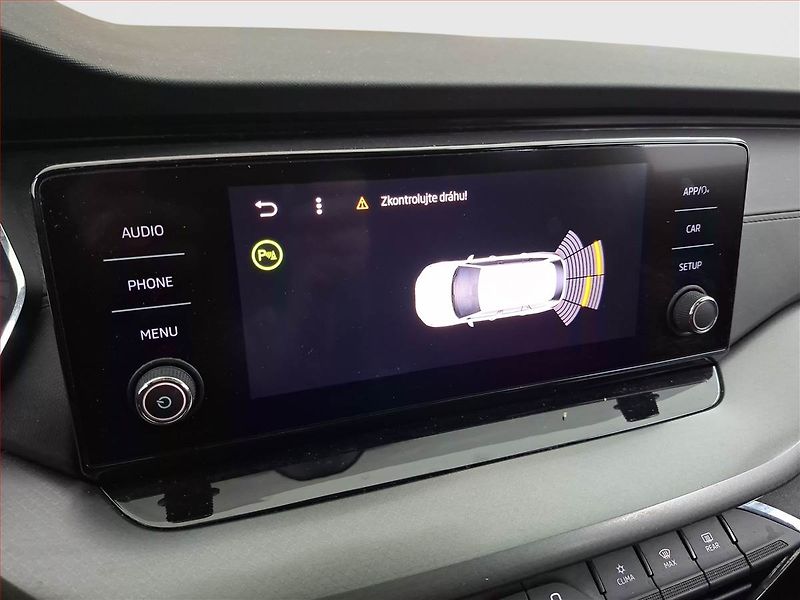 Škoda Octavia (2020) Ambition 1.5 TSI, ČR,1.maj - fotka 15 z 18