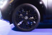 Mercedes-Benz letos odstartoval novou éru jako globální partner ženského tenisu (WTA). Své ambice v tomto sportu nyní potvrzuje i v České republice, kde v rámci ostravského turnaje představuje dvě klíčové novinky: novou generaci modelů GLB a GLC.