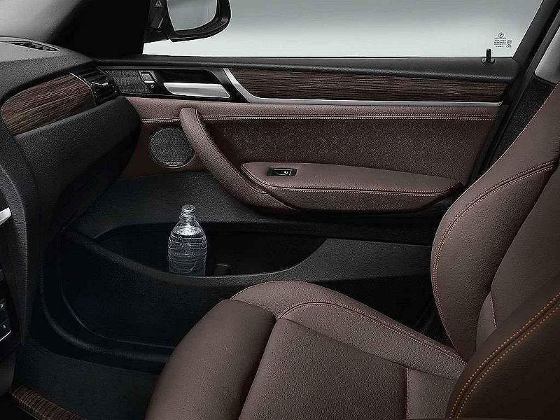 BMW X3.