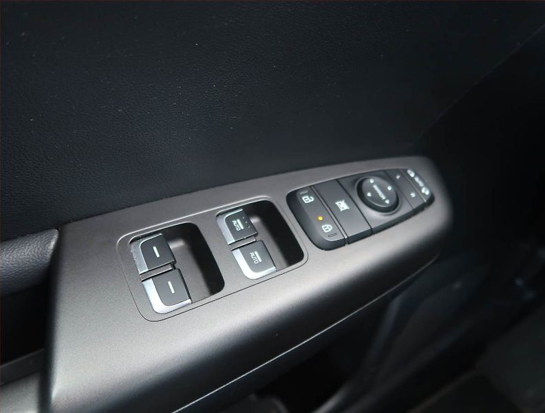 Kia Sportage (2020) 1.6 CRDi, 4X4, Serv.kniha - fotka 19 z 22
